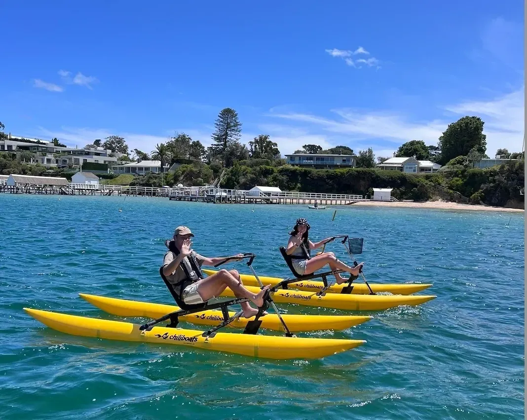 Couple waterbiking in Sorrento