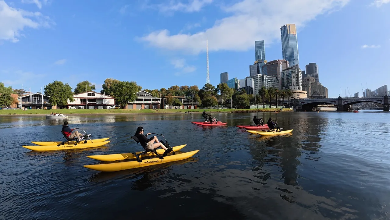 Group waterbiking on Yarra River in Melbourne